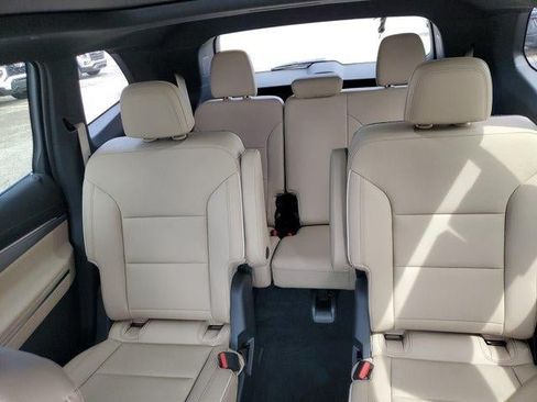 New 2026 Buick Enclave Preferred w/ Power Package AWD/4WD image 9