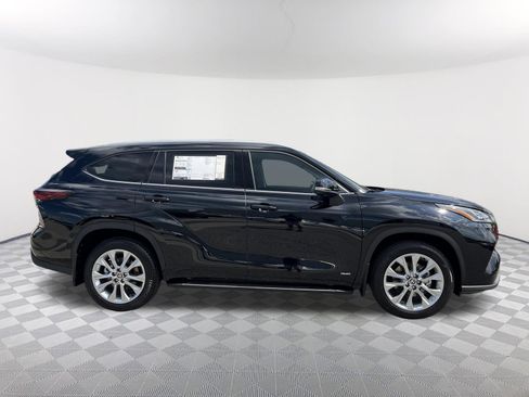 New 2026 Toyota Highlander Limited AWD/4WD image 8