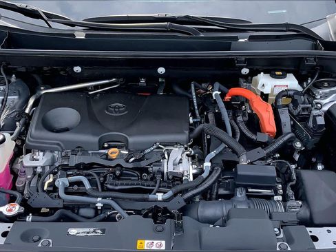 Used 2019 Toyota RAV4 XLE AWD/4WD image 30
