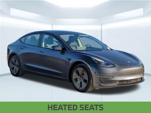Used 2021 Tesla Model 3 Standard Range Plus image 9