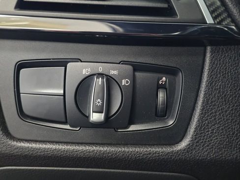 Used 2017 BMW M3 image 32