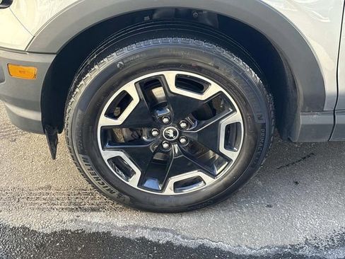 Used 2022 Ford Bronco Sport Outer Banks w/ Tech Package image 11