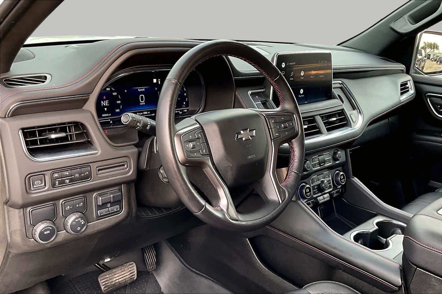Used 2022 Chevrolet Tahoe RST w/ Luxury Package RWD image 16