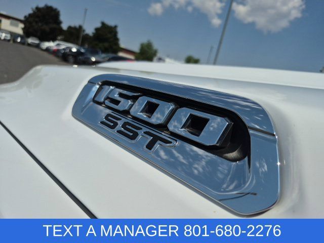 Used 2025 RAM 1500 Big Horn AWD/4WD image 13