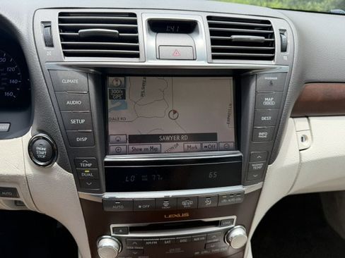 Used 2011 Lexus LS 460 w/ Luxury Value Edition RWD image 20