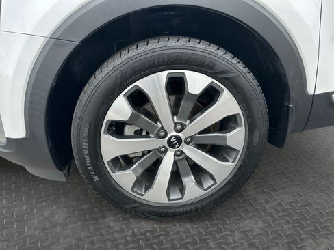 Used 2020 Kia Telluride S FWD image 9