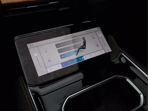 Used 2024 Jeep Grand Wagoneer L Series III image 26