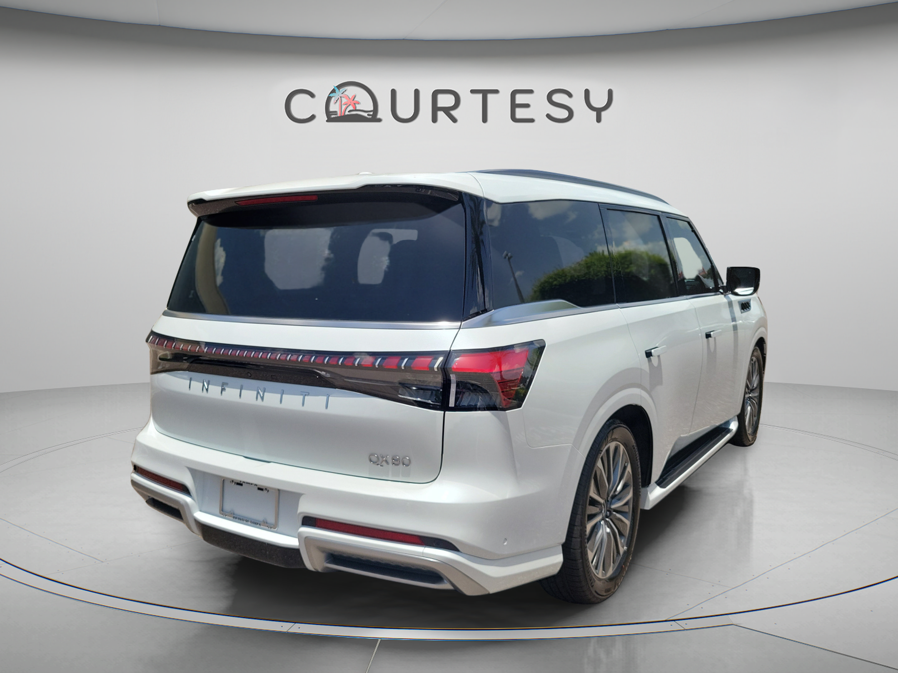 New 2027 INFINITI QX80 Luxe w/ Cargo Package RWD image 3