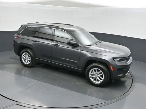 New 2026 Jeep Grand Cherokee Laredo X AWD/4WD image 28