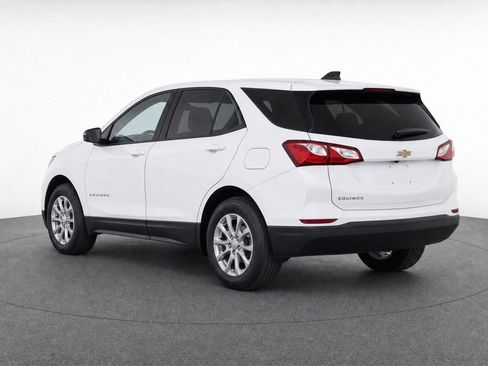 Used 2021 Chevrolet Equinox LS FWD image 21