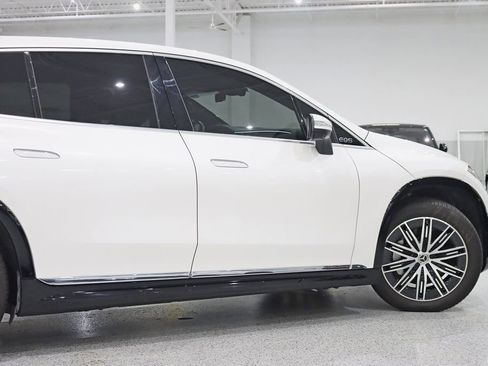 Used 2023 Mercedes-Benz EQS 580 4MATIC SUV image 11