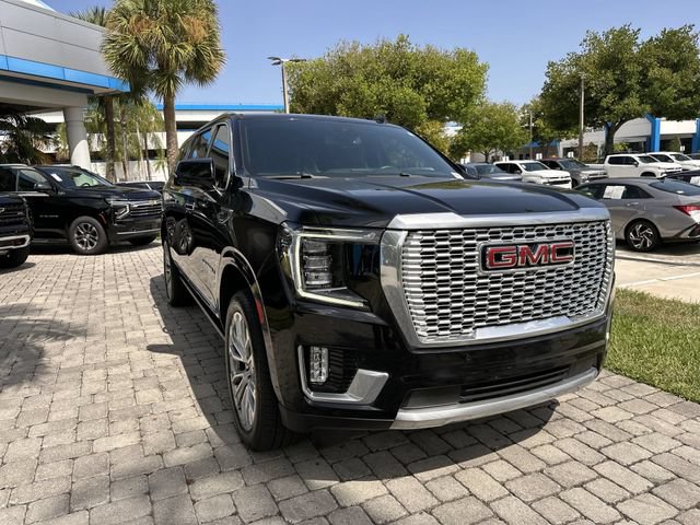 Used 2023 GMC Yukon XL Denali AWD/4WD image 17