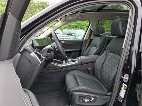 Used 2025 BMW X7 xDrive40i AWD/4WD image 14
