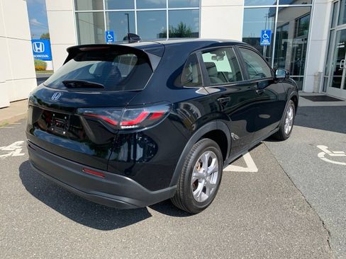 Used 2024 Honda HR-V LX image 3