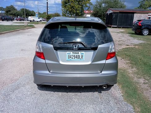 Used 2010 Honda Fit Sport image 4