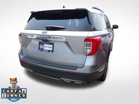 Used 2023 Ford Explorer XLT w/ Equipment Group 202A RWD image 13