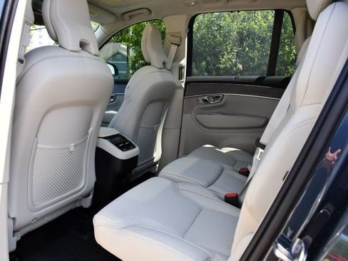 New 2026 Volvo XC90 B6 Ultra w/ Protection Package Premier AWD/4WD image 15