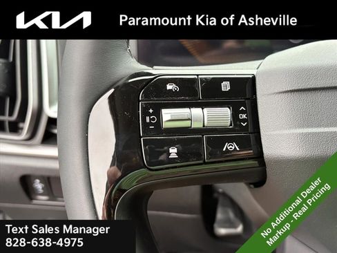 New 2026 Kia Sorento LX FWD image 23