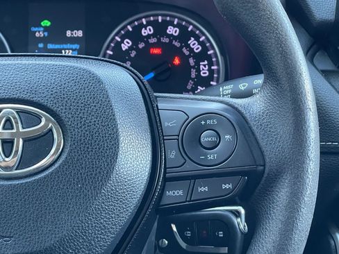 Used 2019 Toyota RAV4 LE w/ Carpet Mat Package image 26