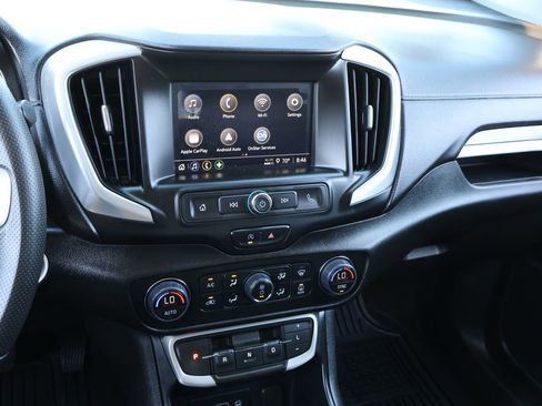 Used 2023 GMC Terrain SLE w/ Driver Convenience Package FWD image 19