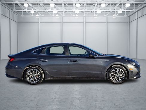 Certified 2022 Hyundai Sonata SEL w/ Winter Weather Package image 7