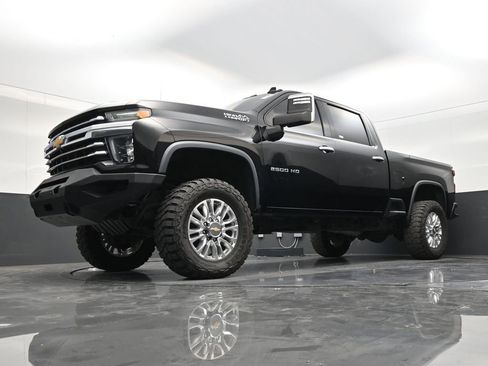 Used 2021 Chevrolet Silverado 2500 High Country w/ Z71 Off-Road Package AWD/4WD image 21