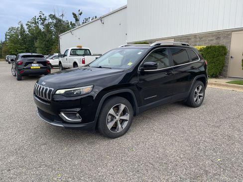 Used 2020 Jeep Cherokee Limited AWD/4WD image 8