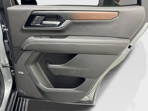Used 2026 GMC Yukon Denali w/ Denali Reserve Package RWD image 49
