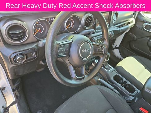 Used 2023 Jeep Gladiator Sport image 12