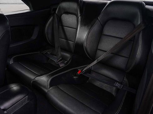 Used 2022 Ford Mustang Premium image 21