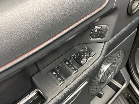 Used 2022 Ford Expedition Limited AWD/4WD image 11