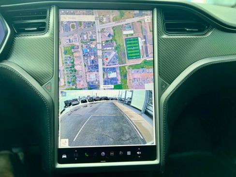 Used 2018 Tesla Model X 100D image 22