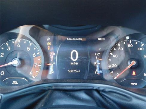Used 2024 Jeep Compass Latitude w/ Altitude Special Edition AWD/4WD image 17