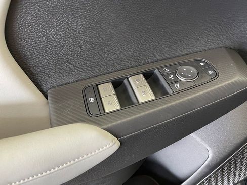 New 2025 Mitsubishi Outlander SE image 20