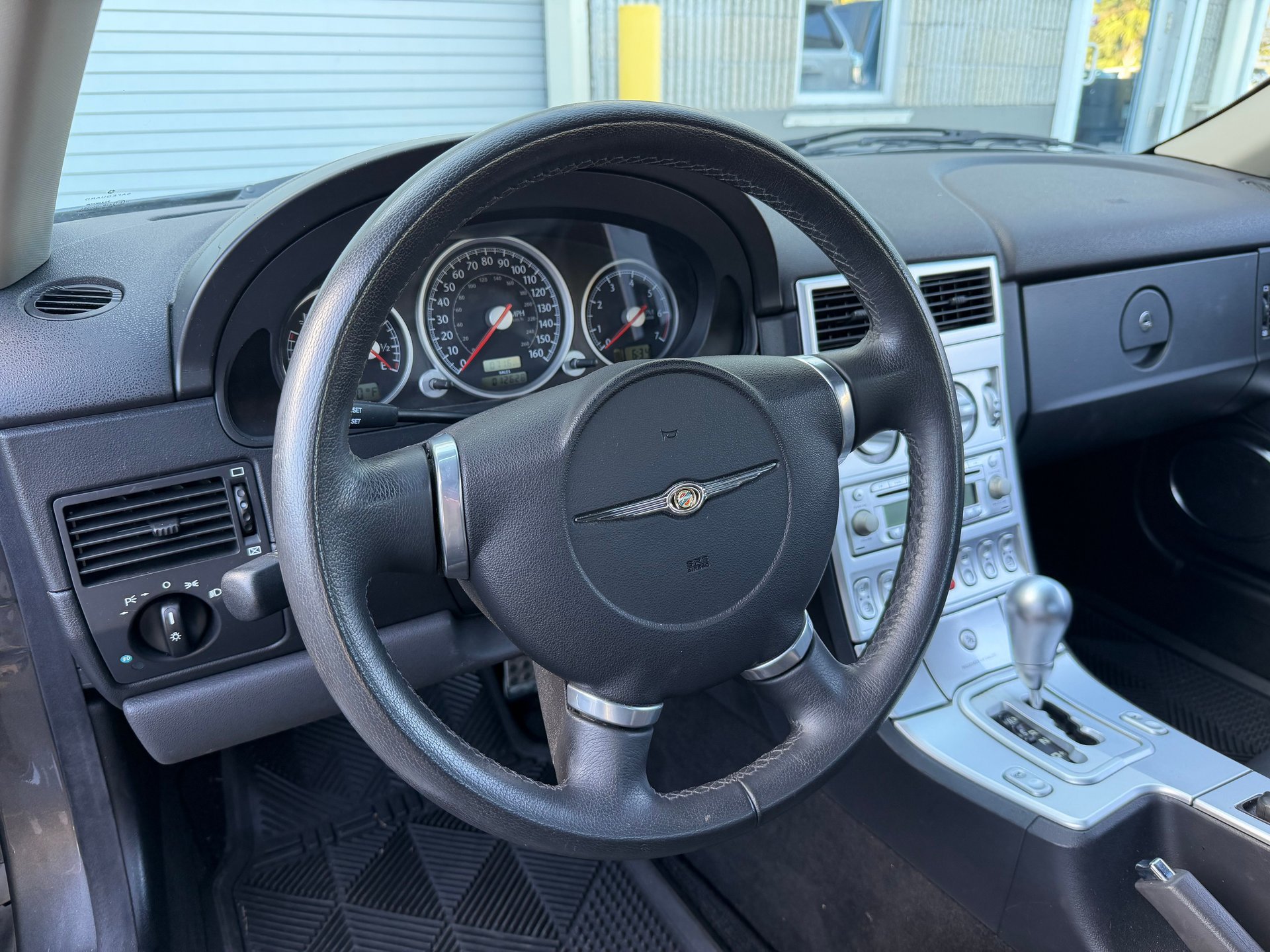 Used 2005 Chrysler Crossfire Limited RWD image 46