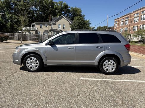 Used 2017 Dodge Journey SE FWD image 27