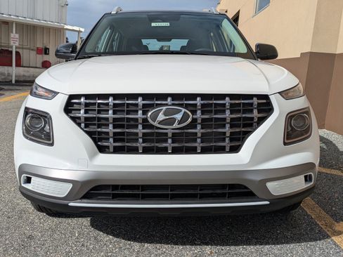New 2026 Hyundai Venue SEL image 11