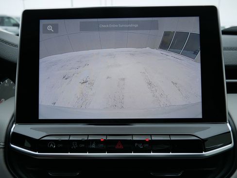 New 2026 Jeep Compass Limited image 12