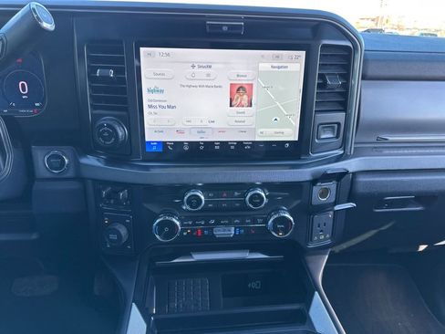 Certified 2025 Ford F250 Platinum image 42