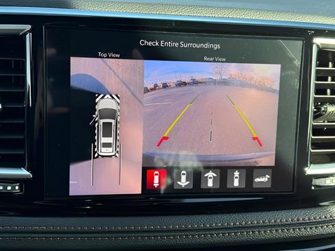 New 2026 Chrysler Pacifica Pinnacle image 22