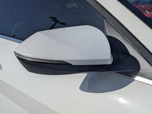 New 2026 Hyundai Elantra Limited FWD image 36
