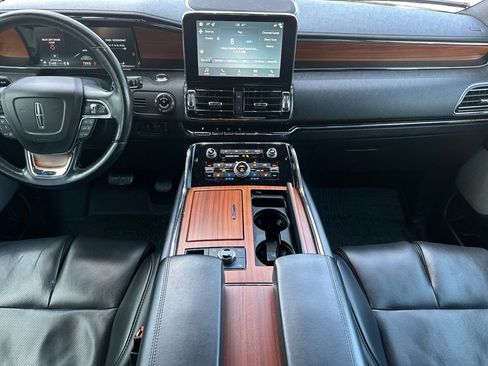 Used 2019 Lincoln Navigator L Reserve image 15