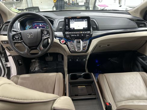 Used 2024 Honda Odyssey Elite image 22