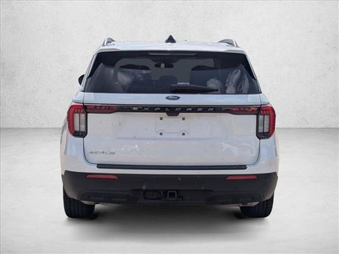 Used 2025 Ford Explorer Active RWD image 7