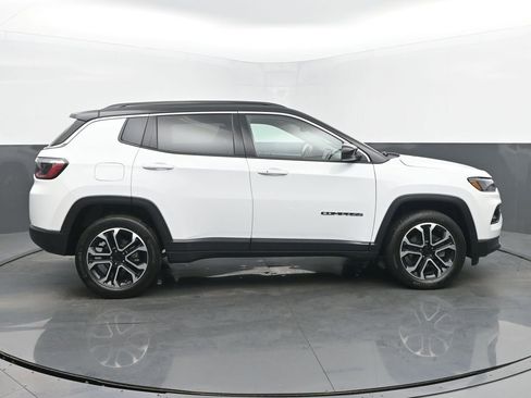 Used 2022 Jeep Compass Limited w/ Sun and Sound Group image 6