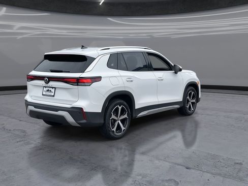 New 2026 Volkswagen Tiguan SE FWD image 5