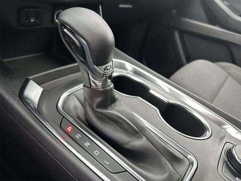 Used 2021 Chevrolet Traverse LT image 29