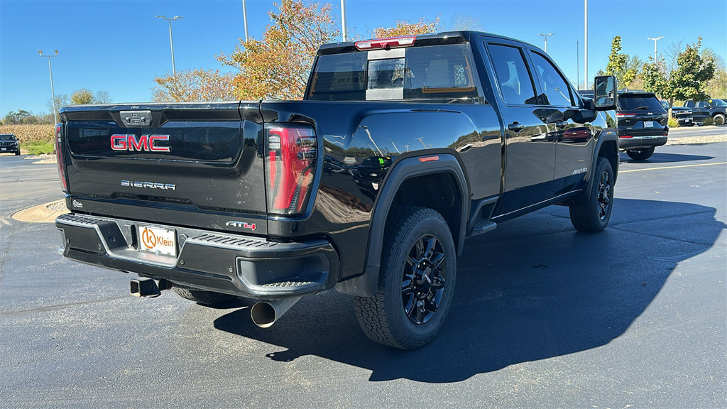 Used 2025 GMC Sierra 2500 AT4 AWD/4WD image 9