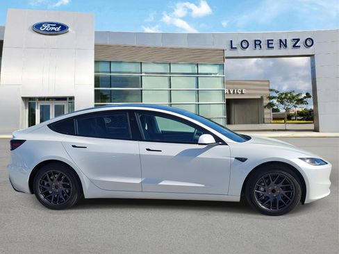 Used 2025 Tesla Model 3 Long Range image 4