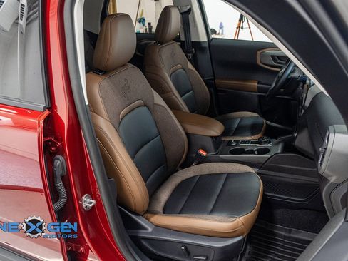 Used 2025 Ford Bronco Sport Outer Banks w/ Outer Banks Tech Package+ image 40